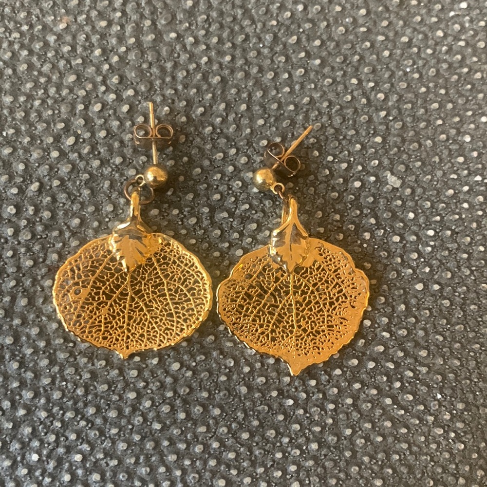 Vintage Gold Dipped Leaf Earrings - image 4